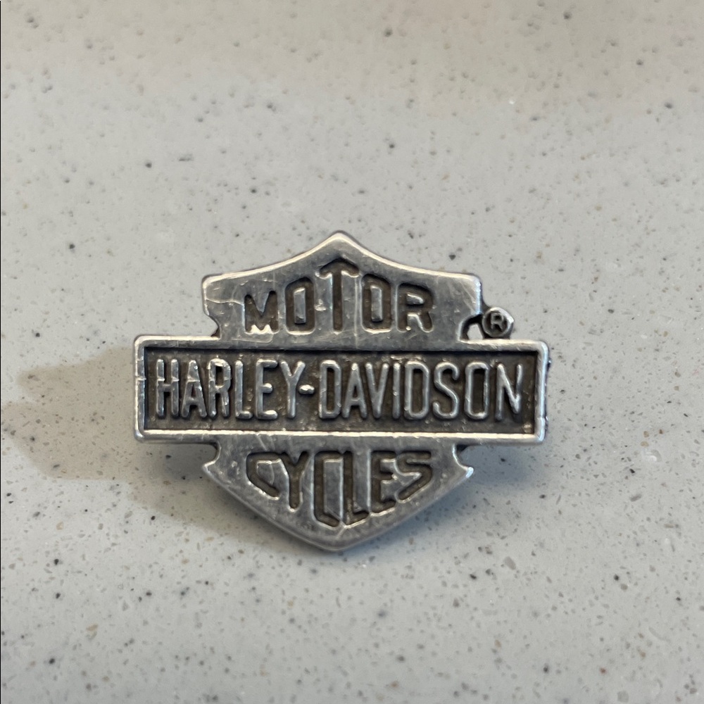 Harley-Davidson Silver Emblem Pin